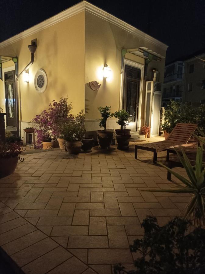 Bed and Breakfast Il Portoncino Nápoles Exterior foto