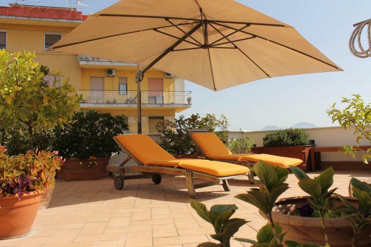 Bed and Breakfast Il Portoncino Nápoles Exterior foto