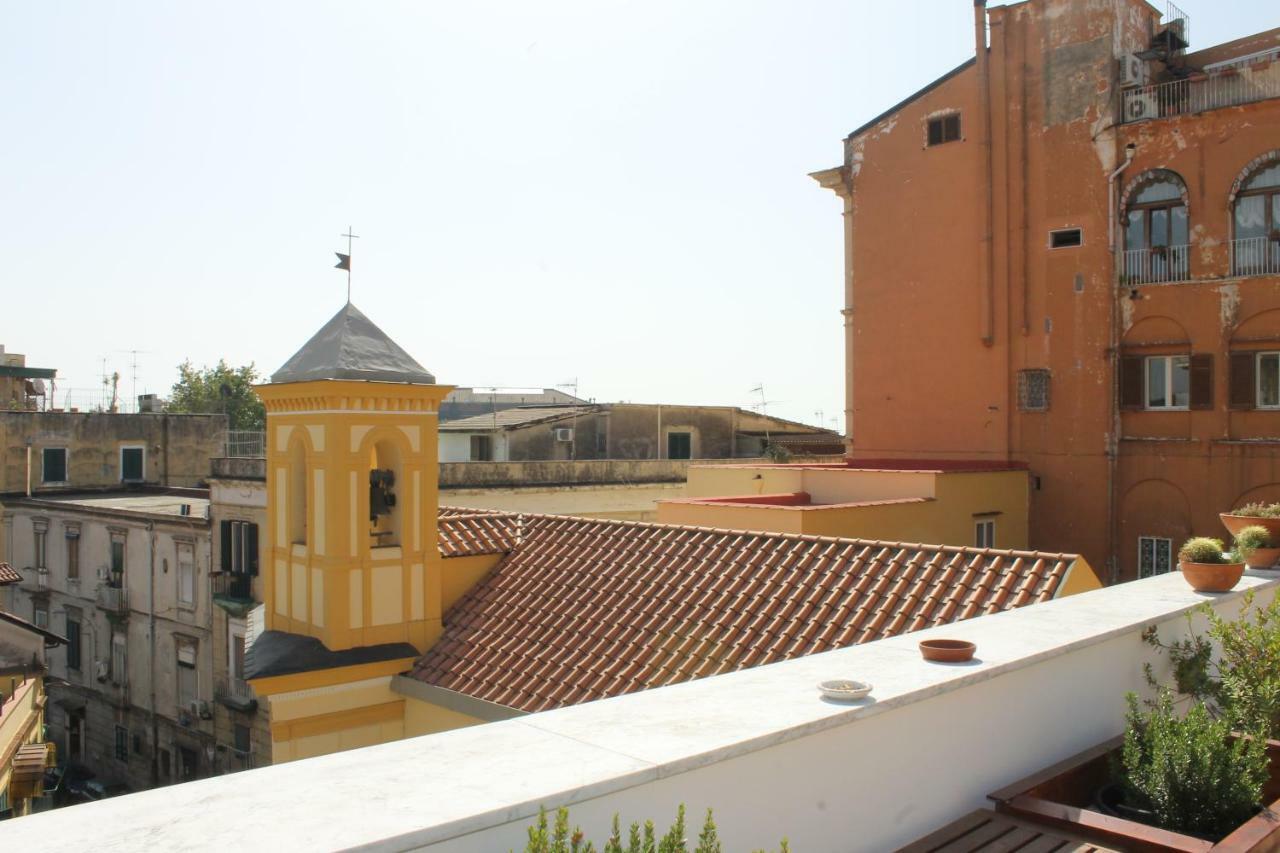 Bed and Breakfast Il Portoncino Nápoles Exterior foto
